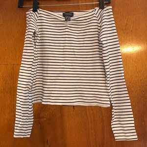 Off the shoulder long sleeve shirt